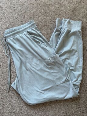 🦋 FRANK & OAK - Grey Sweat Pants - Small